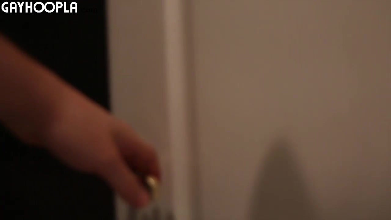 Eddie’s first-time fucking