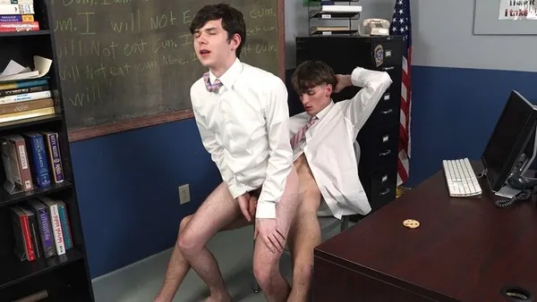 Who will eat the cum cookie ? dakota lovell, leo gates
